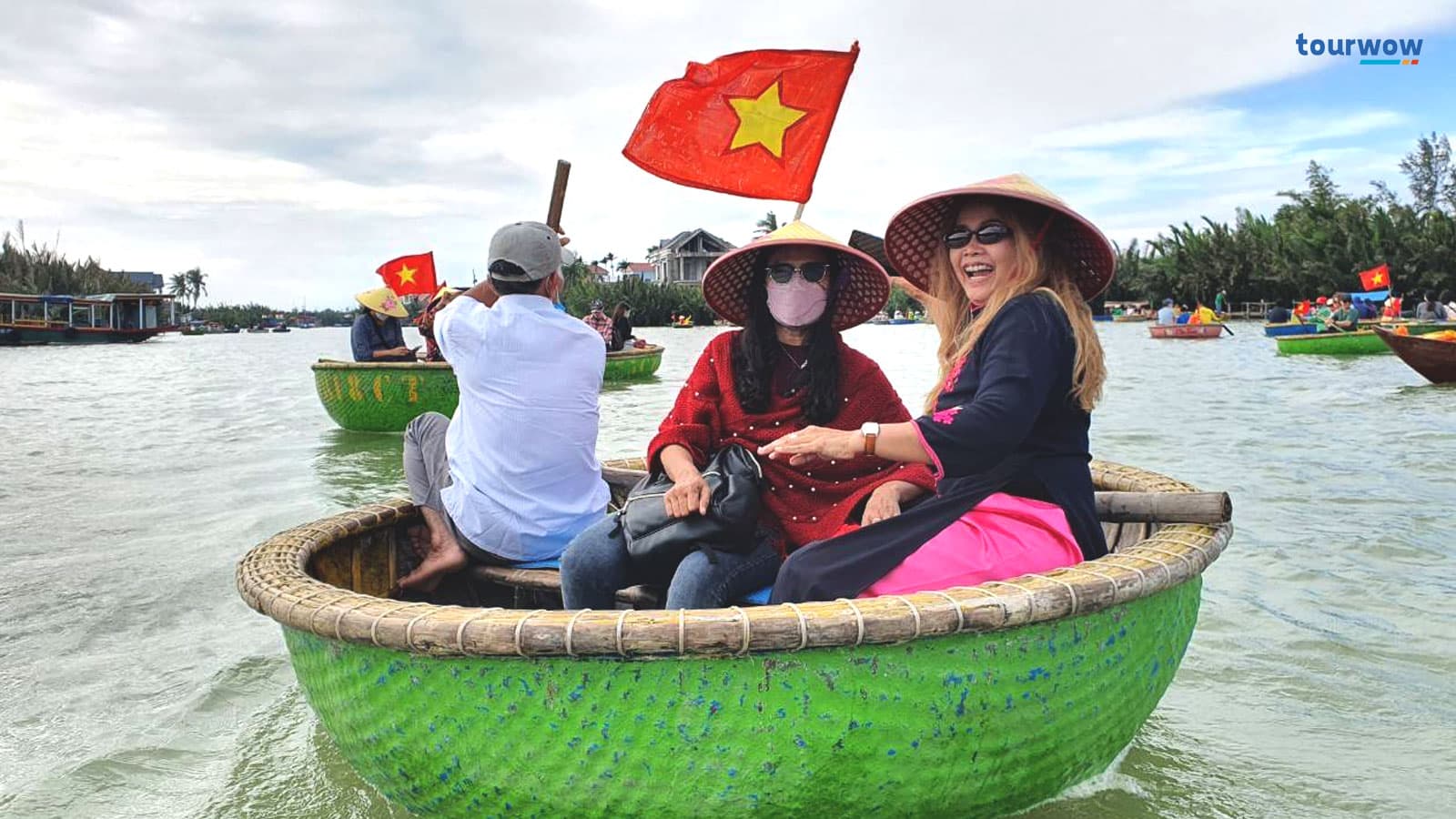 เปิดประสบการณ์ใหม่กับการล่องเรือกระด้ง