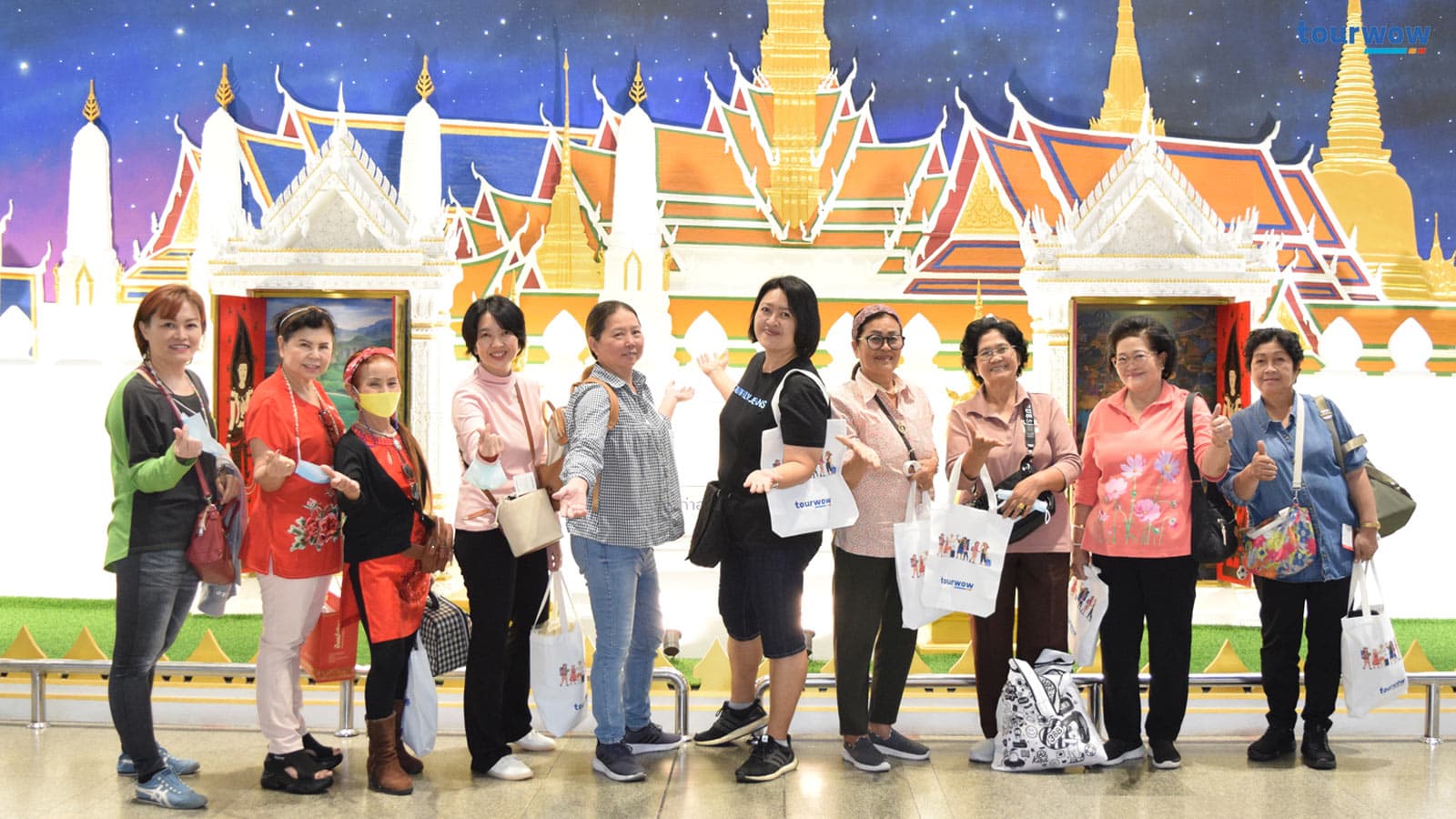 รับถุงผ้าสวยๆ จากทัวร์ว้าวกันไปเลย